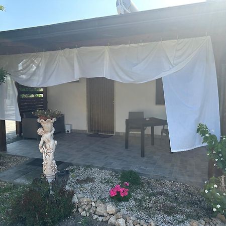 B&B Angolo Magico Parabita Dış mekan fotoğraf